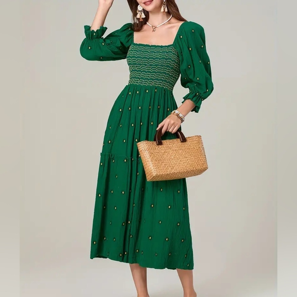Green Floret Embroidery Square Neck Puff Sleeve Midi Dress with Pockets